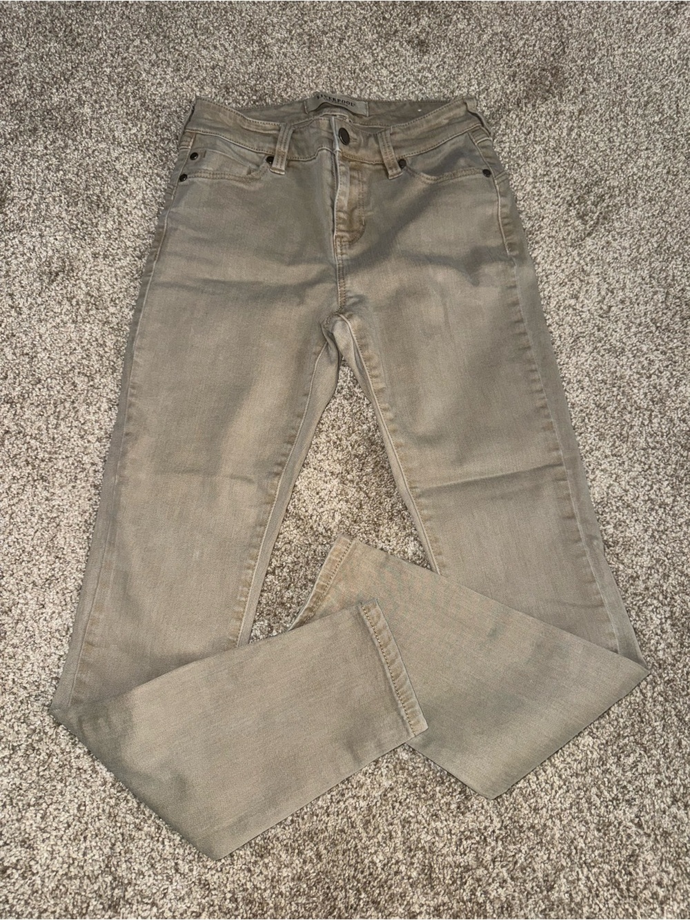 Women’s Khaki Skinny Jeans